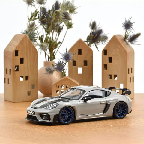 Porsche Cayman GT4 RS w/Weissach Pack 2023 Chalk 1:18