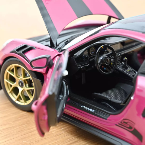 Porsche 911 GT3 RS w/Weissach Pack 2022 Ruby Star 1:18
