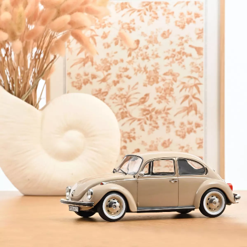 VW BEETLE 1303 1973 Sahara Beige 1:18