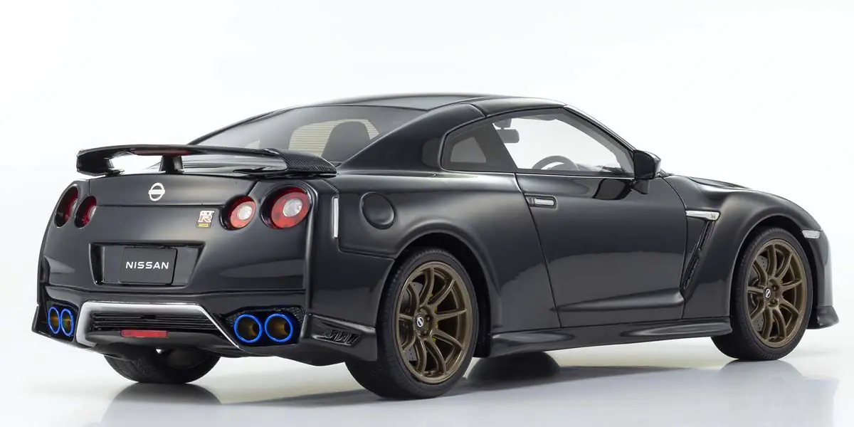 NISSAN GT-R T-SPEC R35 (M.PURPLE) 1/18 (SEALED BODY SHELL)