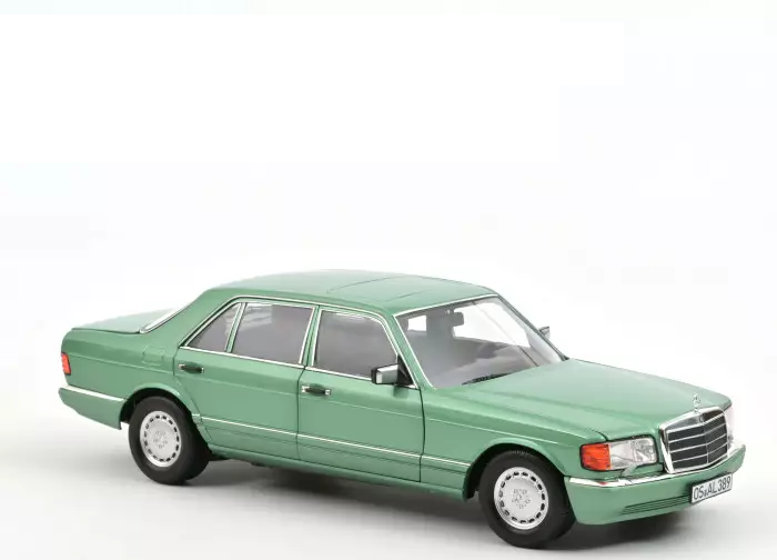 Mercedes-Benz 560 SEL 1991 - Light Green metallic
