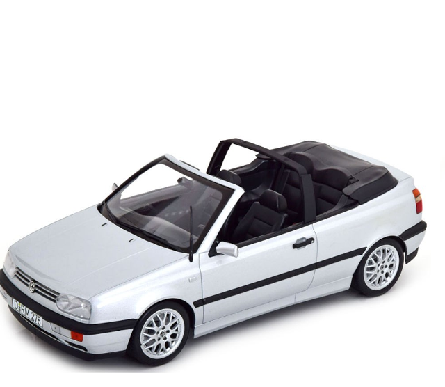 VW Golf Cabriolet 1995 - Silver 1/18