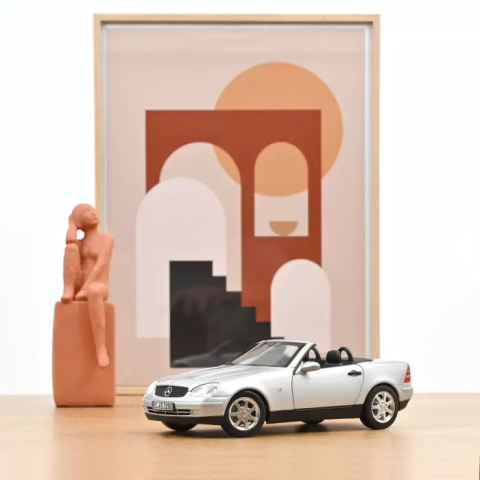 Mercedes-Benz SLK 1996 Brillant Silver 1:18