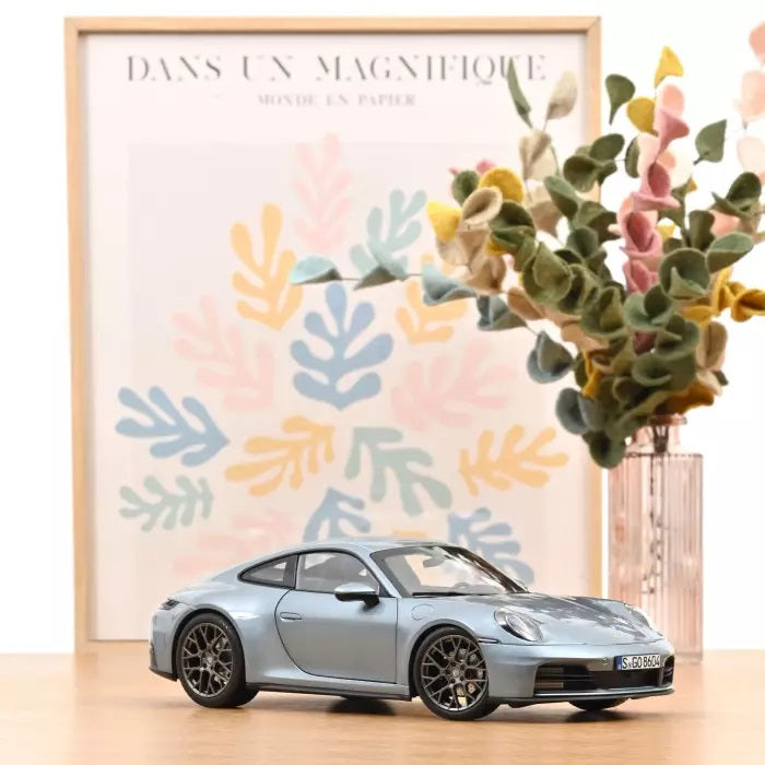 Porsche 911 Carrera 2025 964 Polaris silver metalic 1:18
