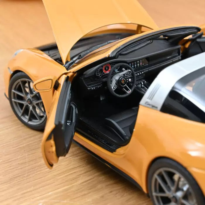 Porsche 911 Targa 4 GTS 2025 Bahama Yellow