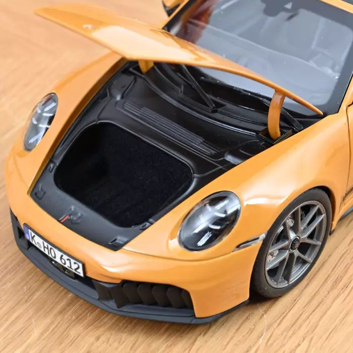 Porsche 911 Targa 4 GTS 2025 Bahama Yellow