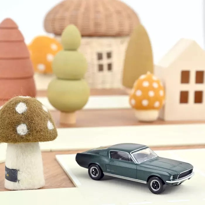 Ford Mustang Fast Back Satin Green Metalic 1968 1:43