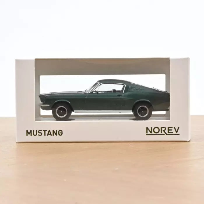 Ford Mustang Fast Back Satin Green Metalic 1968 1:43