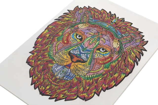 Wooden puzzle unique shapes - Lion - 140 pcs
