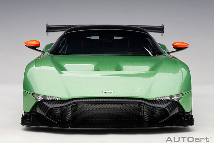 ASTON MARTIN VULCAN MET GREEN 1/18