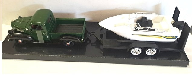 PLYMOUTH TRUCK WITH SPEED BOAT TRAILER GREEN 1941 1/24