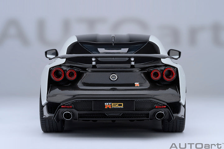 1/18 NISSAN GT-R50 BY ITALDESIGN (METALLIC WHITE/BLACK)