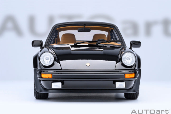 1/18 PORSCHE 911(930) TURBO 3.0 (BLACK)