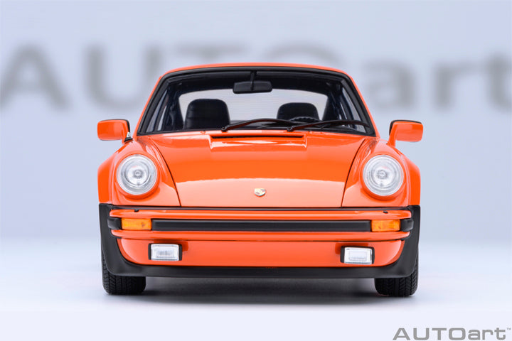 1/18 PORSCHE 911(930) TURBO 3.0 (CONTINENTAL ORANGE)