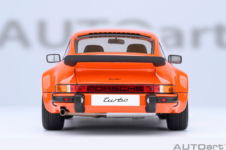 1/18 PORSCHE 911(930) TURBO 3.0 (CONTINENTAL ORANGE)