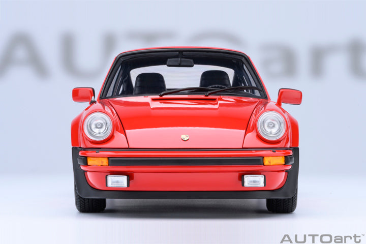 1/18 PORSCHE 911(930) TURBO 3.0 (GUARDS RED)
