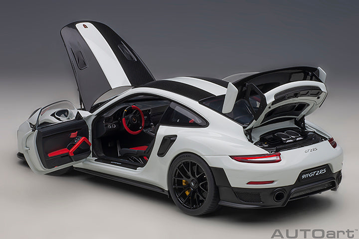 1/18 PORSCHE 911 (991.2) GT2 RS WEISSACH PACKAGE (WHITE)