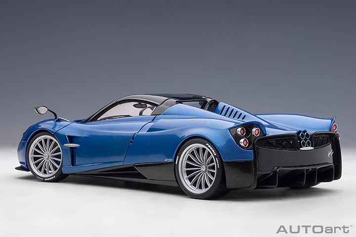 1/18 PAGANI HUAYRA ROADSTER ( BLU TRICOLORE CARBON FIBER)