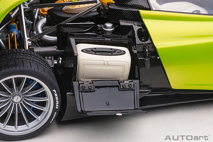 1/18 PAGANI HUAYRA ROADSTER (VERDE FIRENZE)