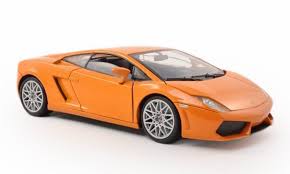 1:18 LAMBORGHINI LP560-4