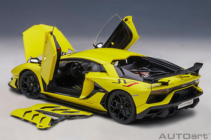 1/18 LAMBORGHINI AVENTADOR SVJ (GIALLO TENERIFE/PEARL YELLOW)
