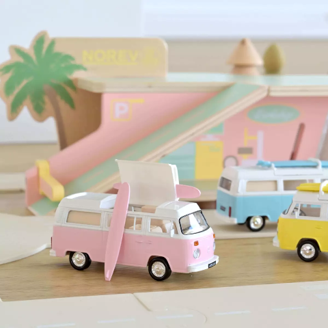 VW Combi T2b Camper Van 1973 Pink  1:43