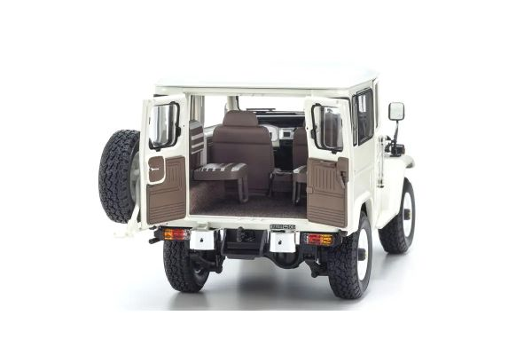 TOYOTA LAND CRUISER 40 VAN WHITE 1/18