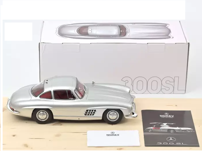 Mercedes-Benz 300 SL 1954 - Silver 1/12