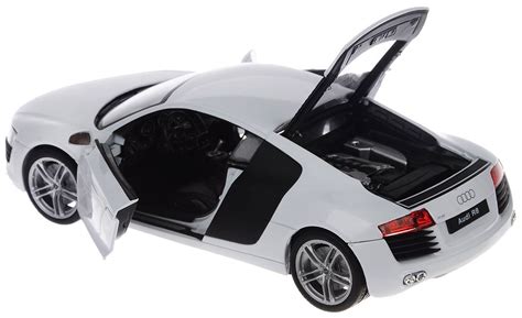 "AUDI R8 V10            WHITE 2016 1/24"